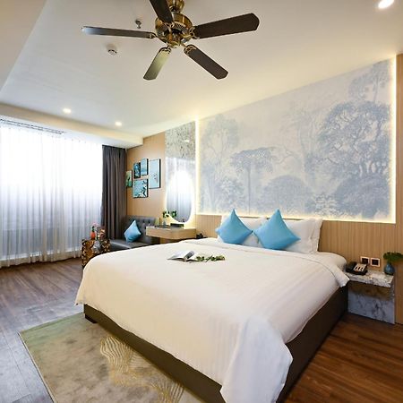 Cicilia City Hotel Saigon Center Ho Chi Minh-staden Exteriör bild